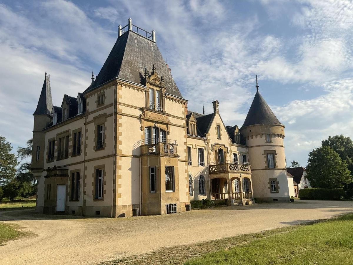 Chateau Tout Y Fault Loriges 外观 照片