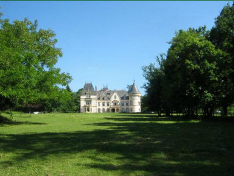Chateau Tout Y Fault Loriges 外观 照片